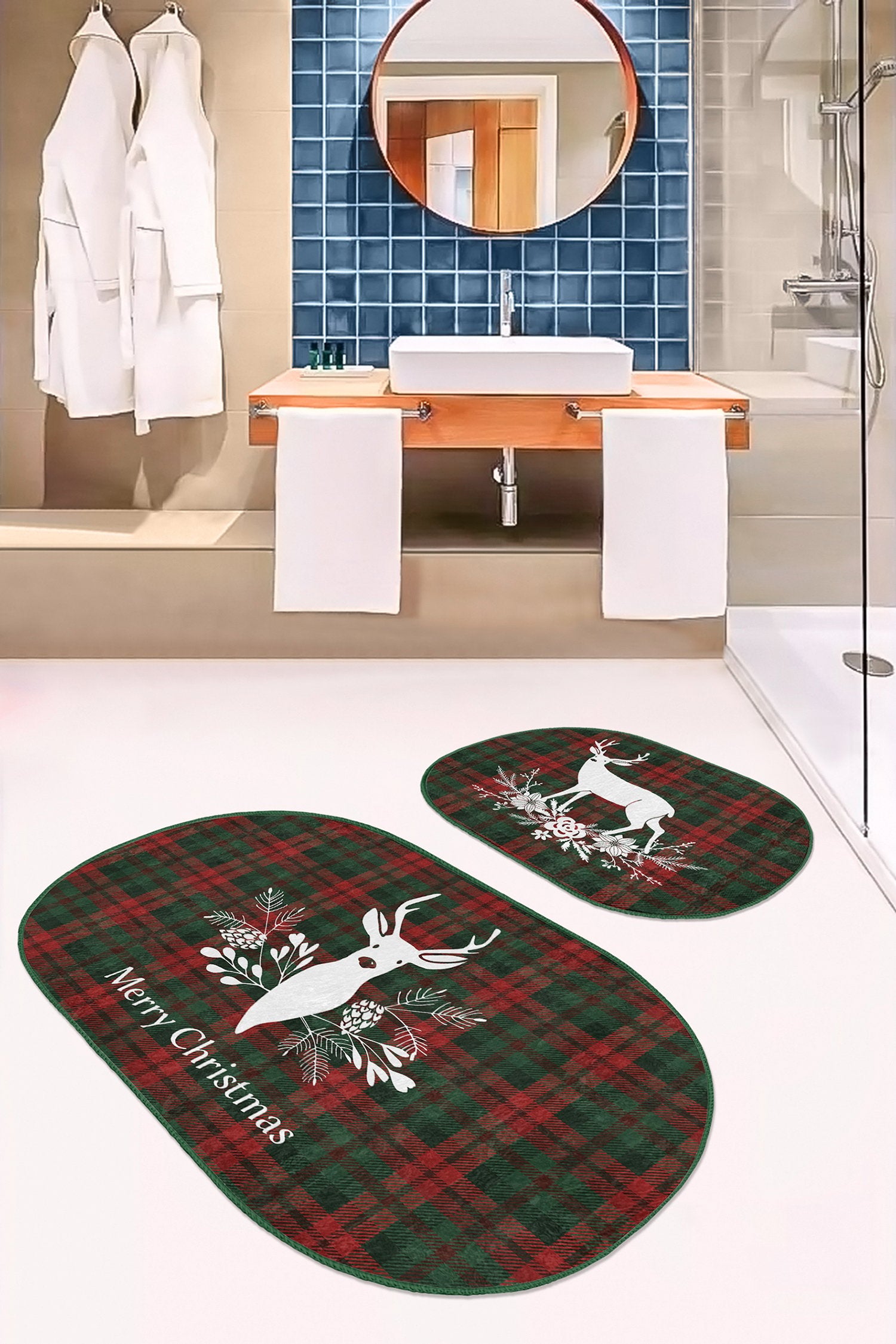 Merry and Bright Plaid Christmas Bathroom Accessories