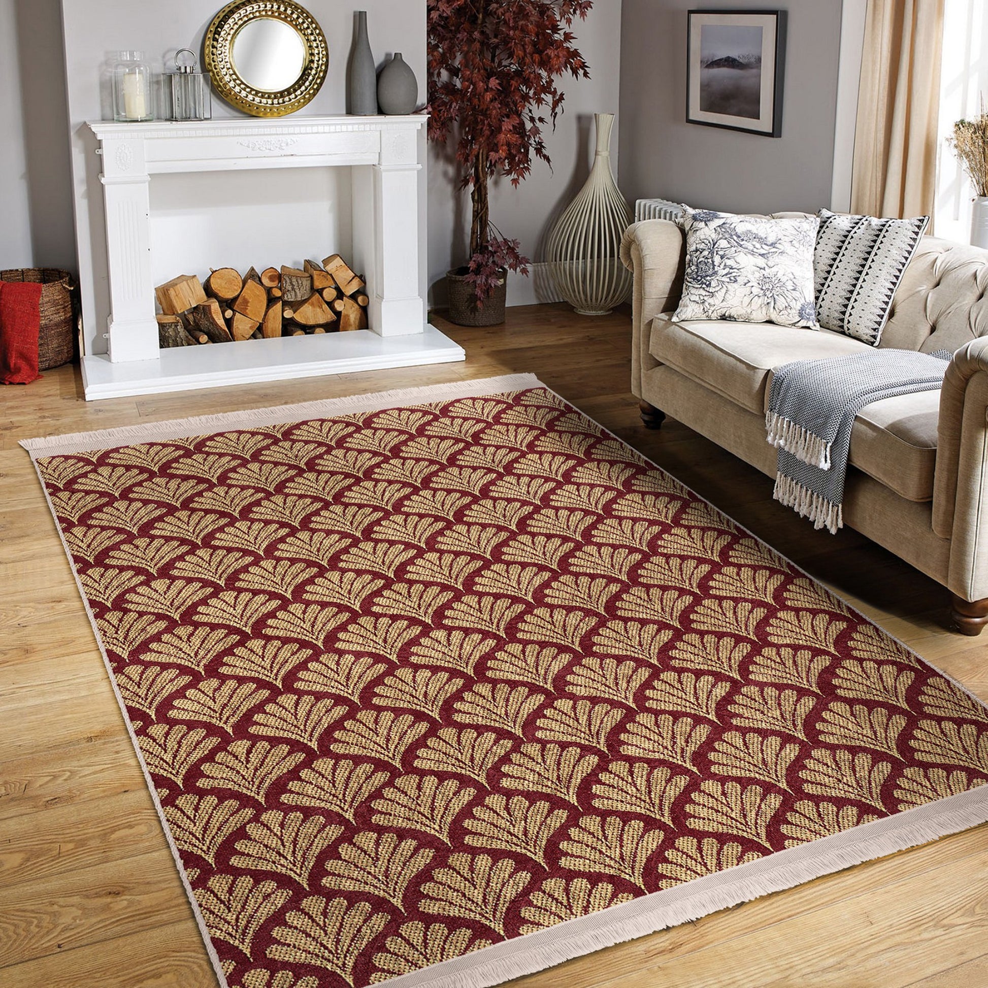 Decorative Rug with Classic Charm and Gold Accents