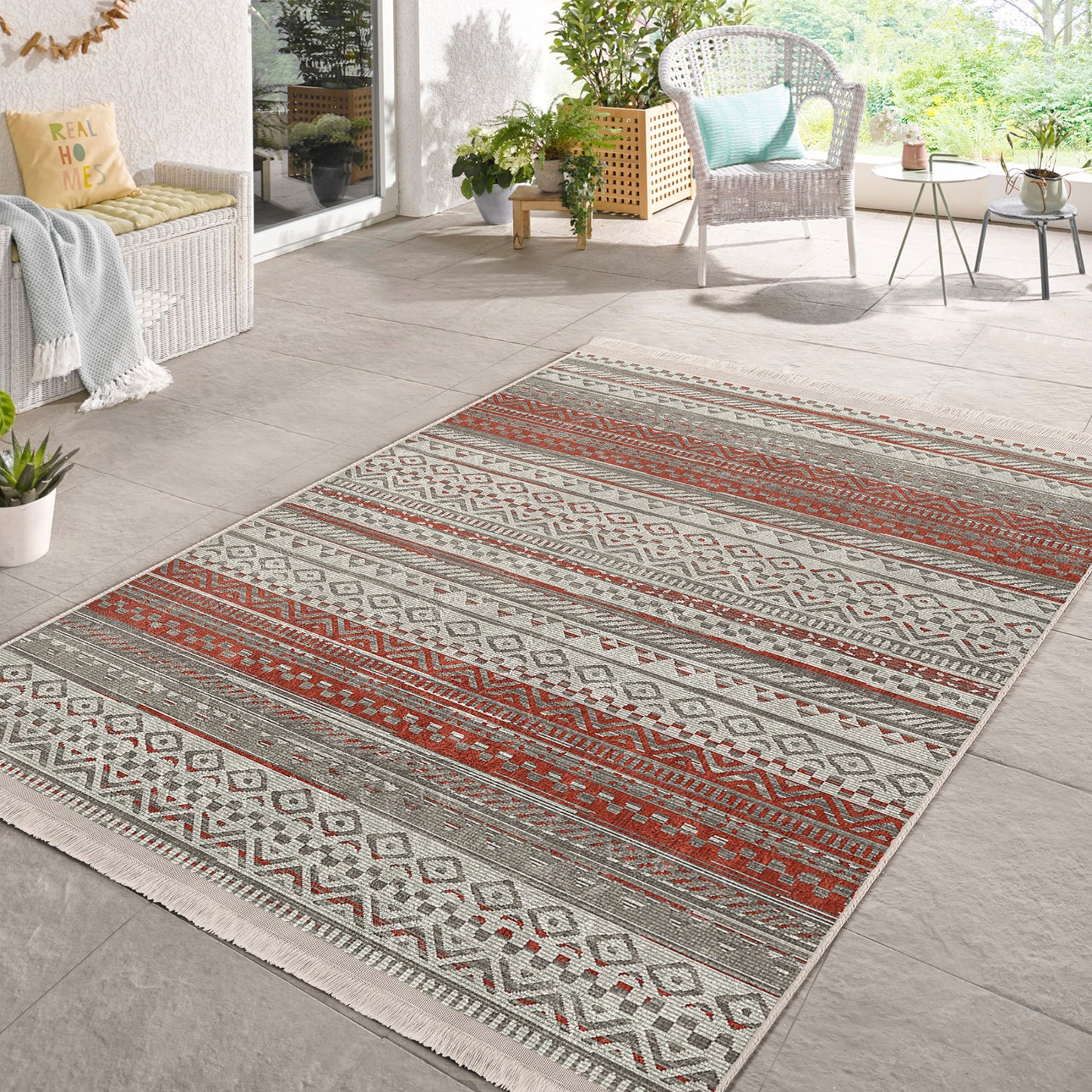 Exotic Elegance Rug with Moroccan Design