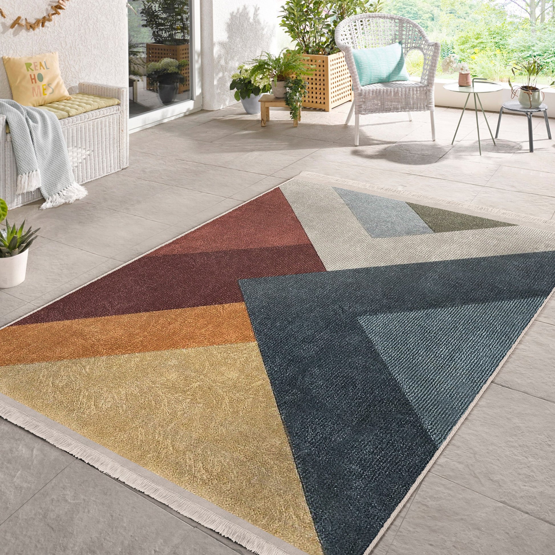 High-Quality Triangle Pattern Decorative Rug for Modern Decor