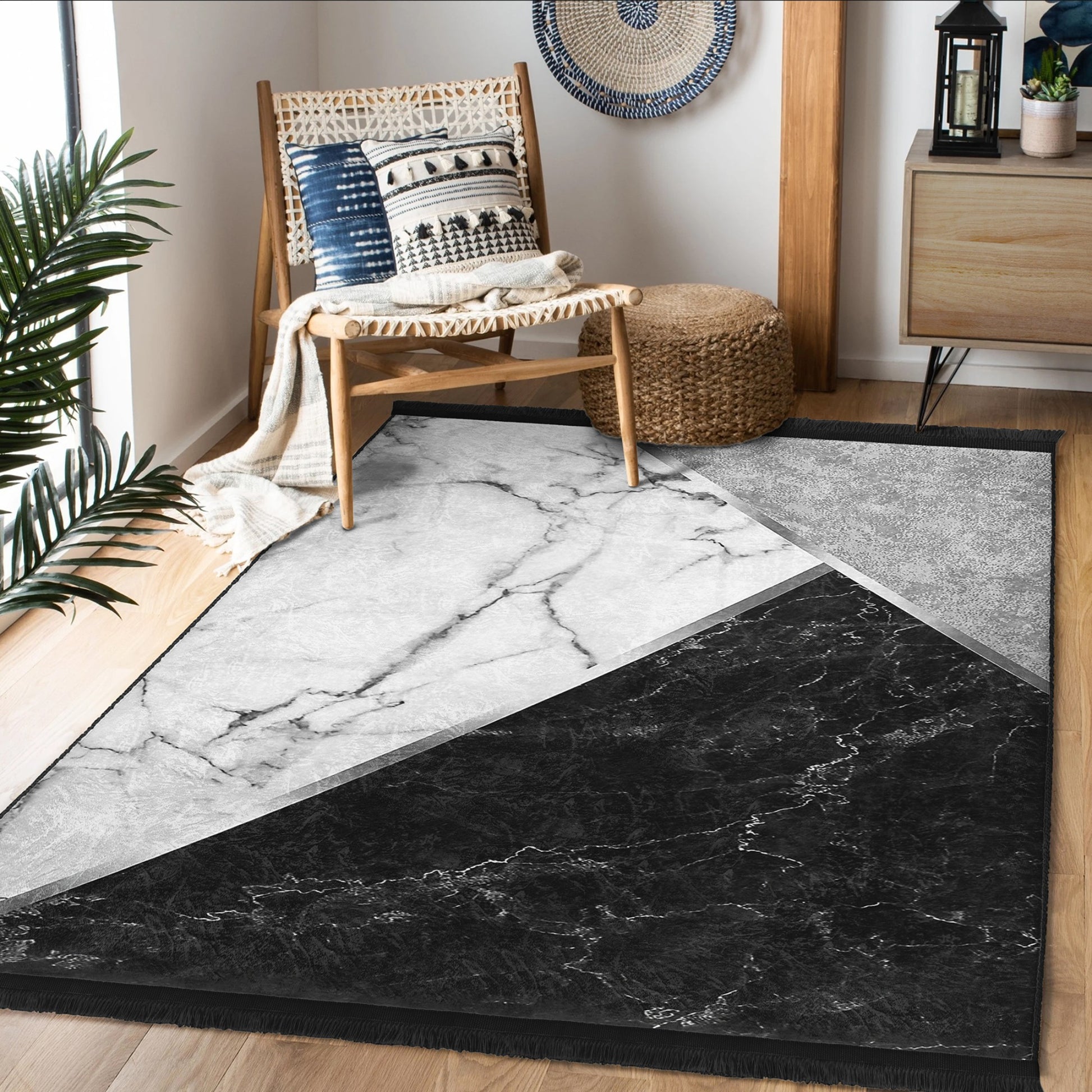 Contemporary Elegance Rug with Black White Marble Design