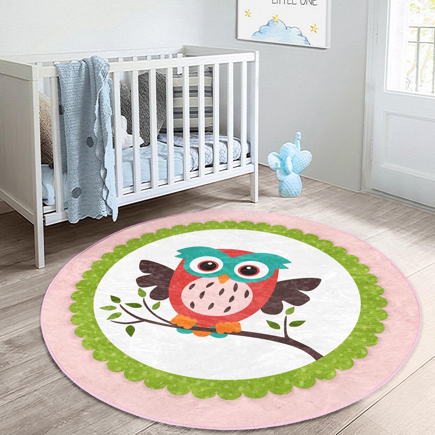 Adorable baby owl-themed kids rug for nursery decor.