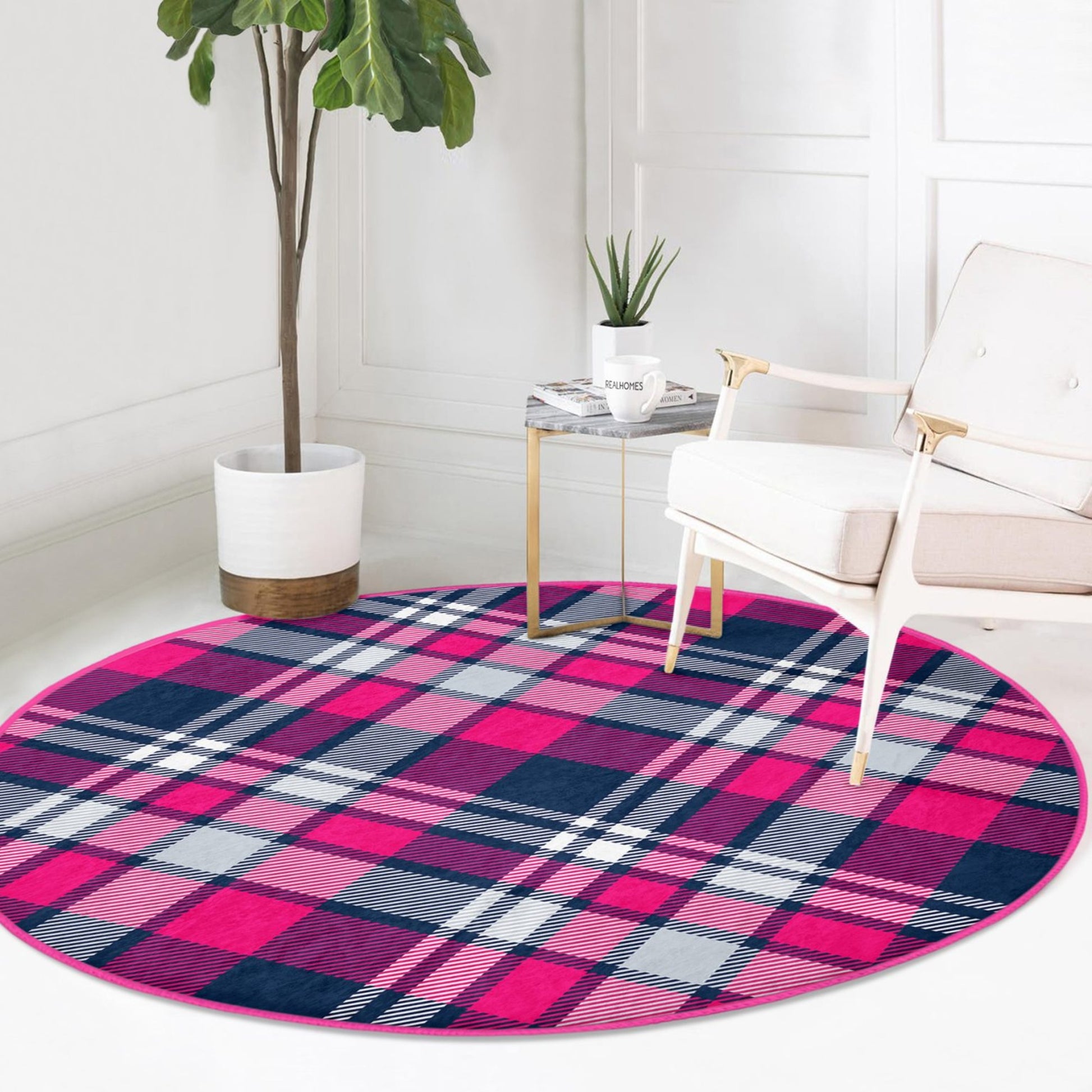 Washable Rug with Pink-Purple Plaid Pattern - Easy Maintenance