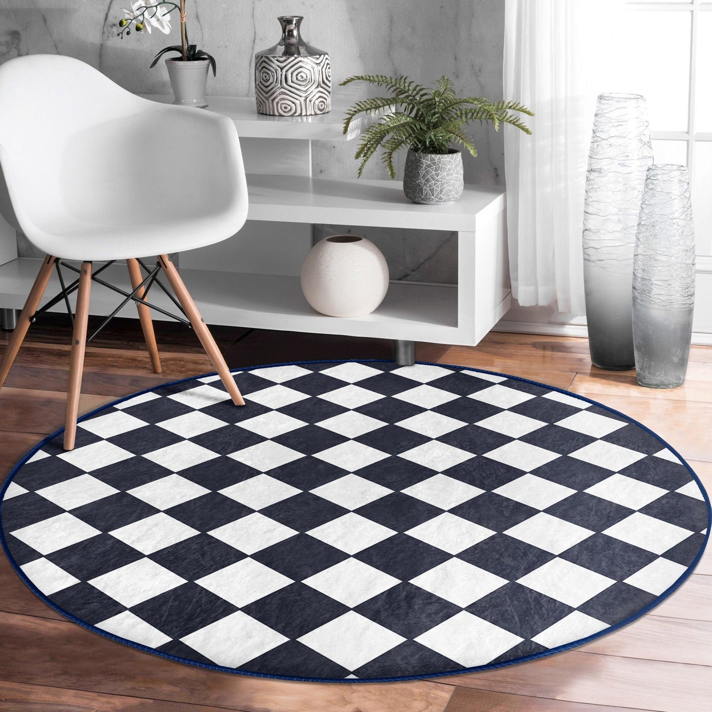 Classic Checkered Pattern Decorative Rug - Timeless Design